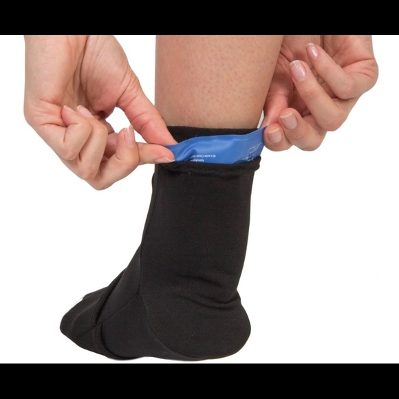 NATRACURE COLD THERAPY SOCKS (size L / XL) - Picture 4 of 5